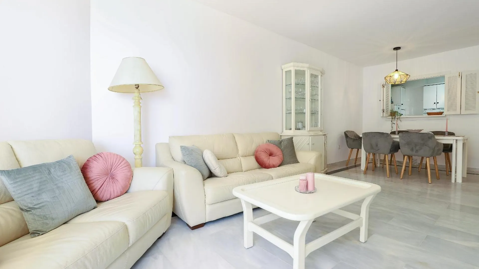 Fuengirola Beachfront - Dona Sofia Apartment